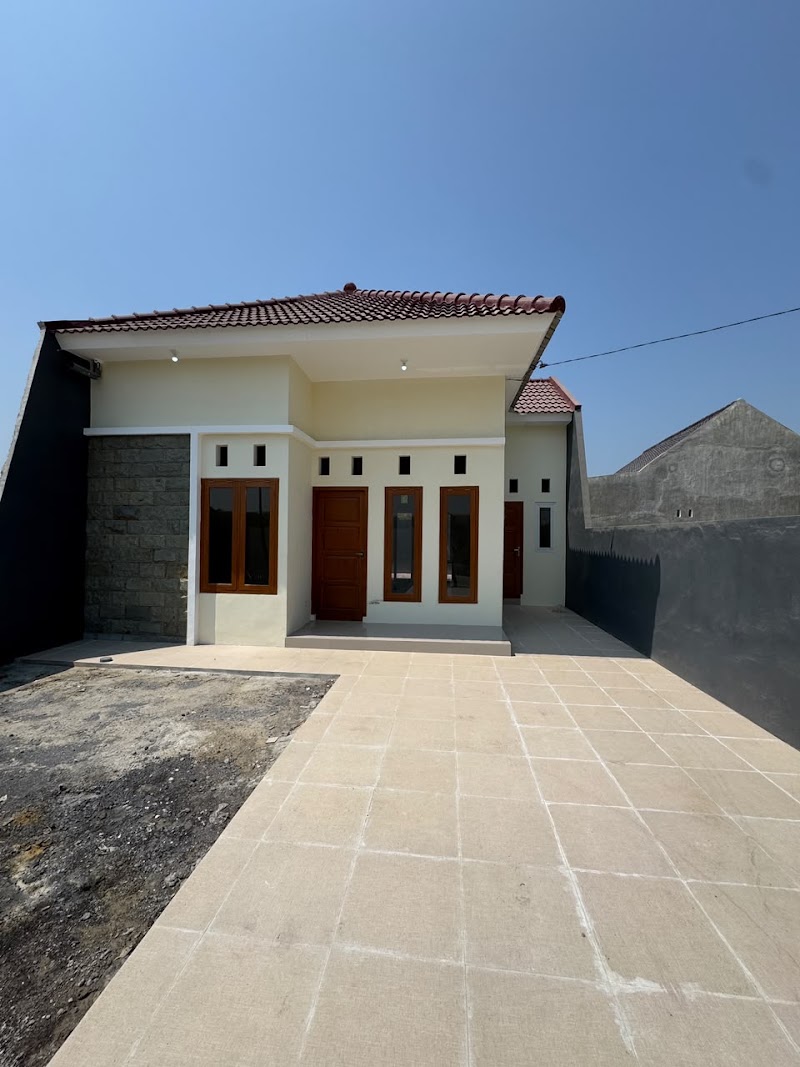 Rumah dijual di Kav. Menilo Barat, Bojonegoro